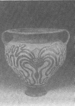 出土的后铜器时代的陶器 (89689 bytes)